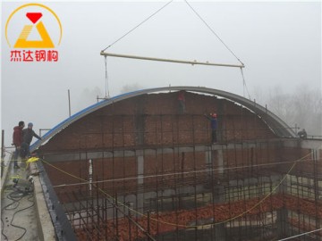 拱形屋頂磚混結(jié)構(gòu)山墻